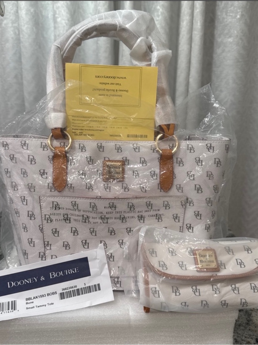 NWT Dooney & Bourke Tammy Small  Leather Tote with Tan Trim and Matching wallet